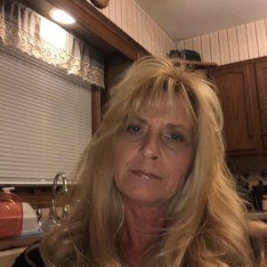 Meet your Posher, Lorraine